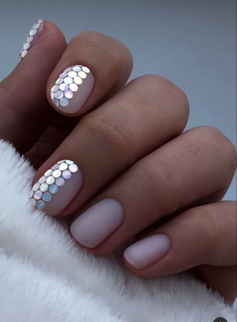 Nail Short, Bridal Nail, Confetti Nails, Natural Nail Art, Bridal Nail Art, Modern Nails, Minimal Nails, Wedding Nail, Pretty Nail Art Designs