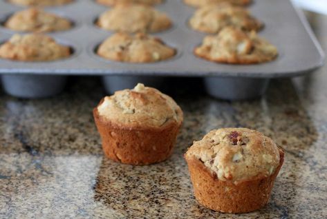 Mini Blueberry Muffins, Bacon Muffins, Vanilla Muffins, Apple Cinnamon Muffins, Apple Muffins, Muffin Bread, Bacon Recipes, Breakfast Breads, Secret Ingredient