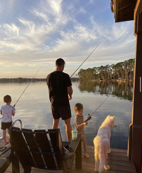 kkandbabyj Family Lake Aesthetic, Family At Lake House, Family Fishing Aesthetic, Lake Life Aesthetic Family, Country Aesthetic Family, Cute Family Goals Aesthetic, Family Lake House Aesthetic, Family Fishing Photoshoot, Family Farm Aesthetic