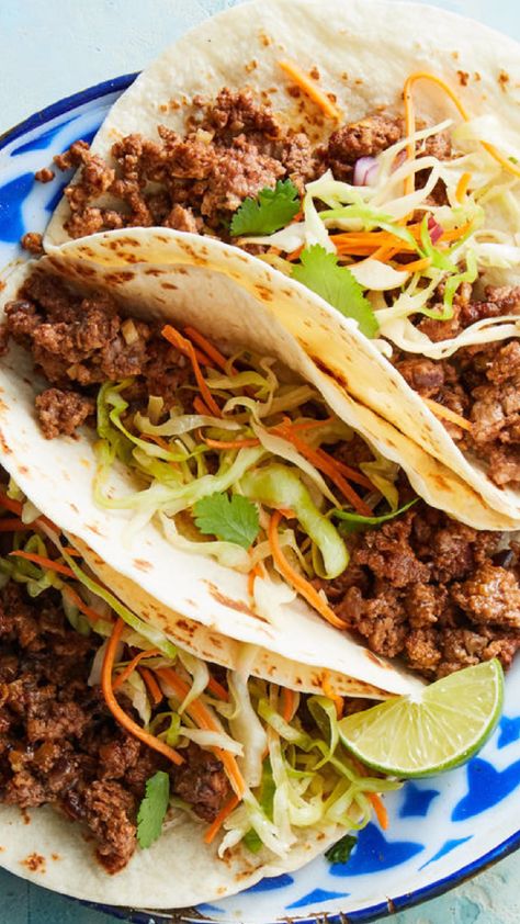 Ground Beef Tacos With Cabbage Slaw, Slaw For Tacos Beef, Beef Tacos With Cabbage Slaw, Cabbage Slaw For Tacos, Slaw For Tacos, Cabbage Tacos, Ground Pork Tacos, Taco Recipes Mexican, Marley Spoon Recipes