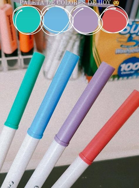 Crayola Supertips, Book Review Journal, Penanda Buku, Bullet Journal Banner, Color Mixing Chart, Cool School Supplies, Student Hacks, Study Stationery, School Organization Notes