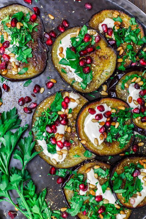 Roasted Eggplant Slices, Best Eggplant Recipe, Roasted Eggplant Recipes, Appetizer Salad, Eggplant Recipe, Roasted Eggplant, Roast Eggplant, Going Vegetarian, Mediterranean Dishes