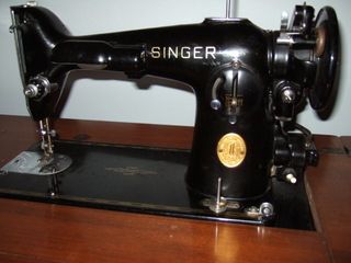 Sewing Machines Best, Featherweight Sewing Machine, Treadle Sewing Machines, Sewing Machine Reviews, Machines Fabric, Old Sewing Machines, Antique Sewing Machines, Trendy Sewing, Vintage Sewing Machine