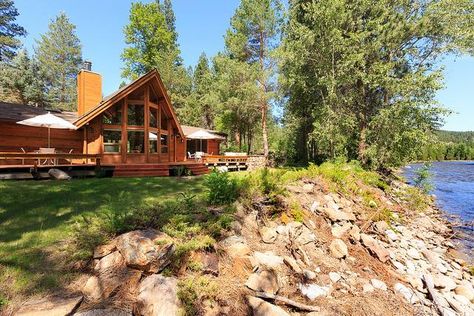 This Hidden Resort In Montana Is The Perfect Place To Get Away From It All Darby Montana, Mid Century Cabin, Log Walls, Luxury Ranch, Montana Travel, Big Sky Country, Dude Ranch, Conde Nast Traveler, Conde Nast