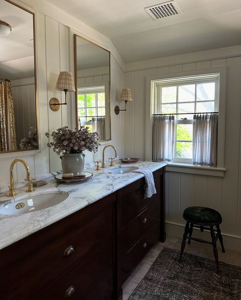 Amber Interiors Bathroom, Light And Dwell, Blog Design Inspiration, Monday Inspiration, Victorian Bathroom, Amber Lewis, Cottage Bathroom, Bathroom Design Inspiration, Amber Interiors