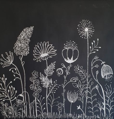 Chalkboard Wall Art Flowers, Chalk Floral Art, Chalk Art Wall Mural, Chalkboard Art Designs, Chalk Wall Aesthetic, Chalk Bored Designs Easy, Plants Chalkboard Art, Chalkboard Flowers Easy Spring, Chalkboard Wall Decor Ideas