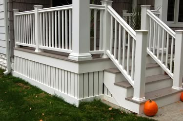 Creative Deck Ideas, Deck Skirting Ideas, Skirting Ideas, House Skirting, Deck Skirting, Under Deck, Raised House, Traditional Porch, White Porch