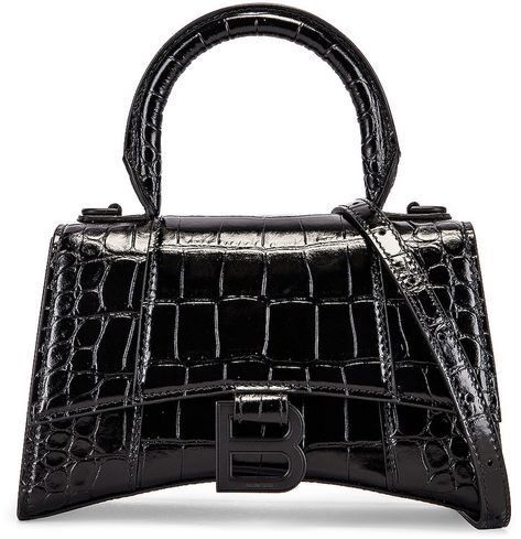 Cristóbal Balenciaga, Black Balenciaga, Balenciaga Black, Handbag Patterns, Balenciaga Bag, Coach Swagger Bag, Black Cross Body Bag, Handle Bag, Embossed Leather