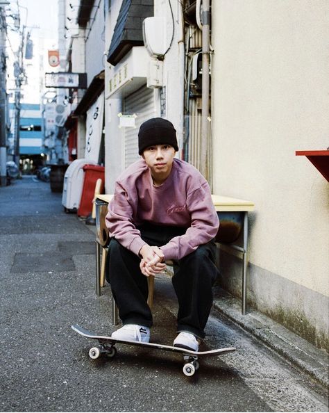 Japanese Skater Style, Kyonosuke Yamashita, Skater Style Men, Skater Boy Outfits, Skater Men, Hellboy Tattoo, Streetwear Photoshoot, Skater Outfit, Skateboard Photos