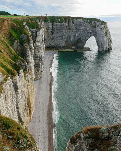 The land and sea meet at the shoreline, where the edge of the land touches the water. This area can be a beach, rocky cliffs, or a coastal plain. The meeting point is constantly changing due to the movement of tides, waves, and weather, which shape the coastline over time. It’s a dynamic place where land and water interact, creating unique habitats and environments. #nature #land #sea #coast #naturephotography Rocky Coastline, Rocky Shoreline, Blue Barn, Coastal Plain, Land And Sea, Sea Coast, The Land, Rocky, Nature Photography