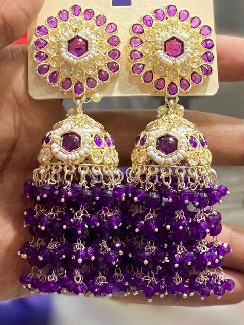 Purple Jhumka, Dreamy Earrings, Payal Designs Silver, Desi Jewellery, Desi Jewelry, Earrings Diy Handmade, Indian Wedding Jewelry Sets, Beautiful Ornaments, Pretty Jewelry Necklaces