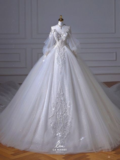 Fairytale Wedding Dress Princesses, Poofy Wedding Dress, Fairy Bride, Wedding Dresses Fairytale, Princess Dress Fairytale, Korean Wedding Dress, Puffy Wedding Dresses, Detail Couture, Big Wedding Dresses