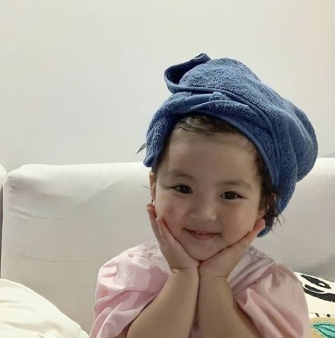 Muka Lelaki, Funny Baby Faces, 밈 유머, Cute Asian Babies, Kids Mood, Baby Faces, Korean Babies, Baby Memes, Foto Baby