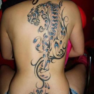 Tribal Tiger Tiger Back Tattoo, Beautiful Back Tattoos, Maori Tattoos, Girl Back Tattoos, Tiger Tattoo Design, Small Tattoos Simple, Cute Small Tattoos, Back Tattoo Women, Tattoo Designs And Meanings