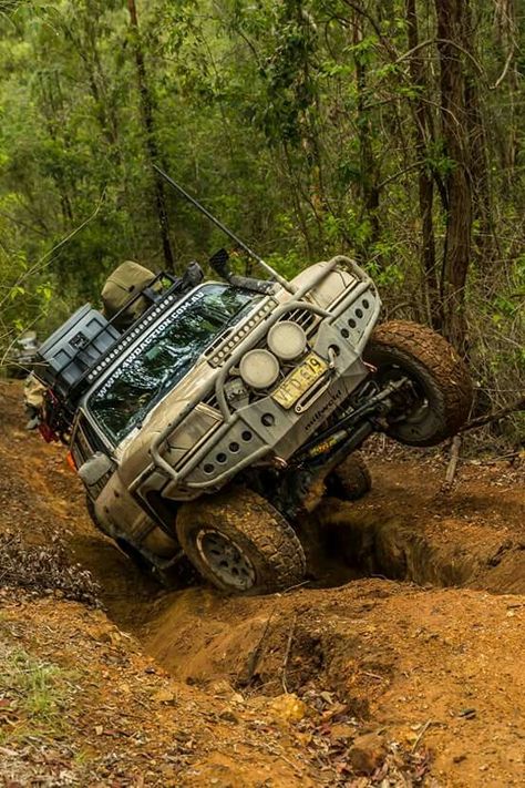 Muddy #NissanPATROL #Australia Camping 4x4, Mobil Off Road, Accessoires 4x4, Nissan Patrol Y61, Nissan 4x4, Jeep Wheels, Motorcycle Camping Gear, Land Cruiser 80, Hors Route