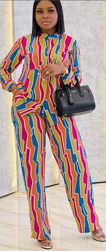 Chiffon Styles Nigeria, Pallazo Outfit, 2 Piece Outfit Set Pants, Two Piece Outfits Pants Classy, Tops For Palazzo Pants, Trouser And Top, Textured Fabric Dress, Two Piece Outfits Pants, African Dresses Men