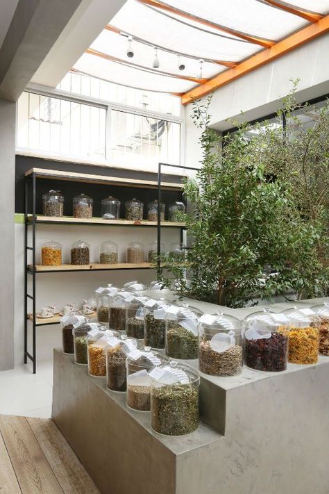 Zero Waste Grocery Store, Bulk Store, Zero Waste Shop, Zero Waste Store, Grocery Store Design, Eco Store, Food Retail, Supermarket Design, Fruit Shop