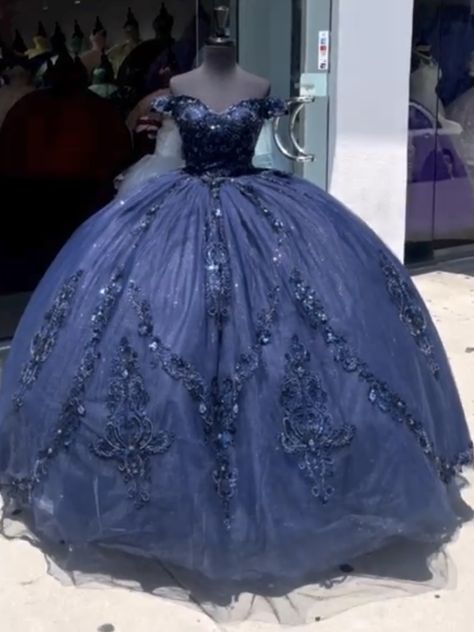 Starry Night Quince Dress, Coraline Theme Quince, Periwinkle Quince Dress, Black And Blue Quinceanera Dresses, Coraline Quinceanera Theme, Periwinkle Quince, Dark Blue Quince Dress, Midnight Blue Quinceanera Dresses, Navy Blue Quince Dress