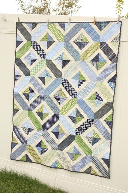 Quilt for the modern baby boy. Crib Quilt Pattern, Diary Of A Quilter, Quilting Digest, Quilt Tips, Amy Smart, String Quilt, Quilt Modernen, String Quilts, Baby Boy Quilts