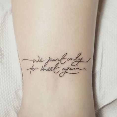 Inspiring Quote Tattoos, Small Quote Tattoos, Remembrance Tattoos, Small Quotes, Memorial Tattoo, Memorial Tattoos, 1 Tattoo, Trendy Tattoos, Foot Tattoos