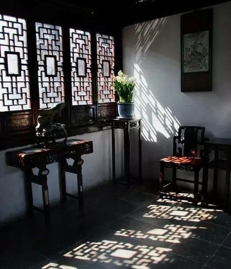 Traditional Chinese House Interior, Chinese House Interior, Traditional Chinese House, Chinese Interior Design, Chinese Window, Chinese Style Interior, Asian Interior Design, Chinese House, Chinese Interior