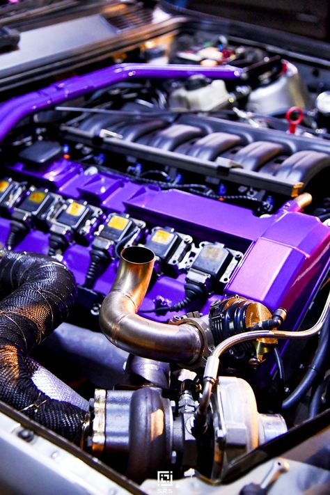 Engine Building, Engine Bay Ideas, Engine Bay Paint Ideas, V8 Engine Wallpaper, V12 Engine Wallpaper, Car Engine Wallpaper, Engine Bay, Car Oil Change, R34 Skyline