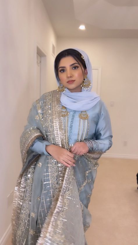 Hijab Styles For Weddings Pakistani, Wedding Hijab Styles With Earrings, Hijab With Earrings Style For Wedding, Hijab For Wedding Party, Wedding Hijab Styles Pakistani, Hijab Style For Party Weddings, Hijab Tutorial With Earrings, Hijab With Earrings, Pakistani Shawl