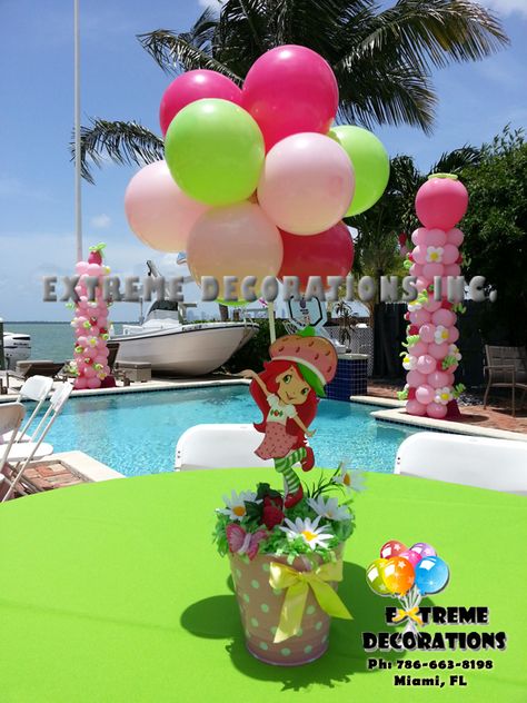 Strawberry Shortcake Party Centerpieces, Strawberry Shortcake Table Centerpieces, Strawberry Shortcake Centerpieces Ideas, Strawberry Centerpiece Ideas, Strawberry Shortcake Centerpieces, Strawberry Shortcake Party Supplies, Balloon Centerpiece, Strawberry Shortcake Birthday, Short Cake