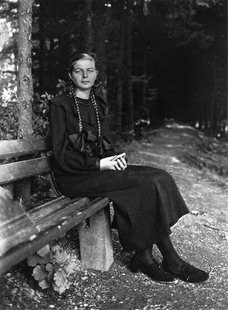 Country Punk, Antique Grunge, August Sander, Portrait Series, Classic Portraits, Holiday Guide, Documentary Photographers, Foto Art, Photographic Studio