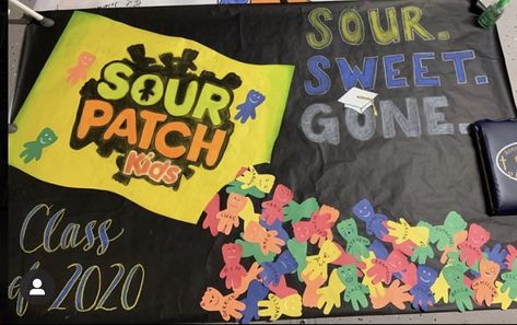 Class of 2020 candy themed sour patch kids poster. #seniors #candy #spirit #week #homecoming #poster #banner #sourpatch #2020 #school Senior Sign Out Poster, Junior Class Poster Ideas, Junior Signs High School, Sophomore Banner Ideas, Class Banners Ideas High Schools, Class Spirit Posters, Junior Class Signs, Senior Walk Poster Ideas, Senior Class Posters