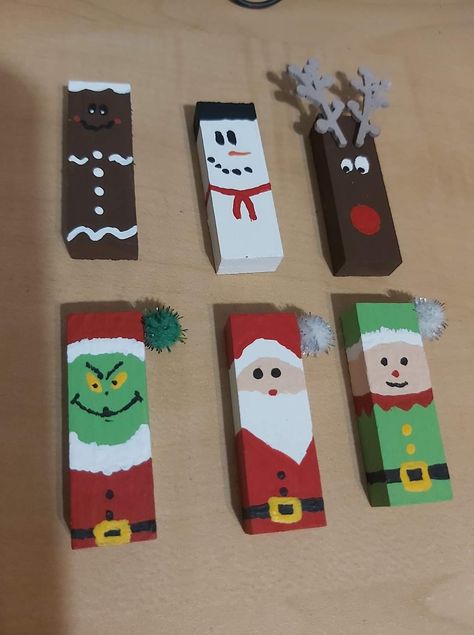 Jenga Block People, Mini Jenga Block Crafts Christmas, Jenga Block Gingerbread Man, Christmas Jenga Block Crafts, Jenga Block Christmas Ornaments, Ornaments Made With Jenga Blocks, Jenga Block Ornaments Gingerbread Man, Santa Wood Block Craft, Jenga Christmas Ornaments