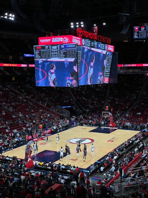 University Of Houston Downtown, Houston Aesthetic, Rockets Game, Toyota Center, University Of Houston, Sports Romance, H Town, College Experience, Life Aesthetic