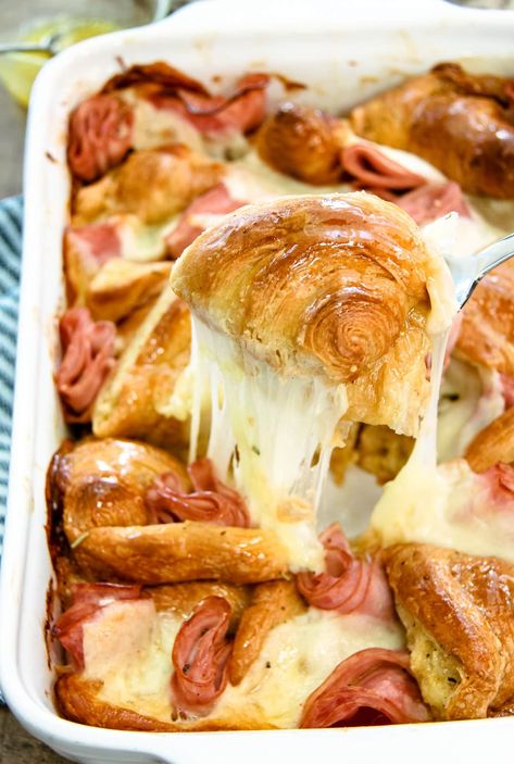 This Ham and Cheese Croissant Breakfast Bake Recipe is SO flavourful and delicious. Easy to make and ready in about 1 hour, 30 minutes. Perfect for holiday brunch and special occasions. Croissant Sandwich Breakfast, Croissant Breakfast Bake, Brunch Foods, Delicious Breakfast Casserole, Ham And Cheese Croissant, Croissant Sandwich, Cheese Croissant, Baked Breakfast Recipes, Croissant Breakfast