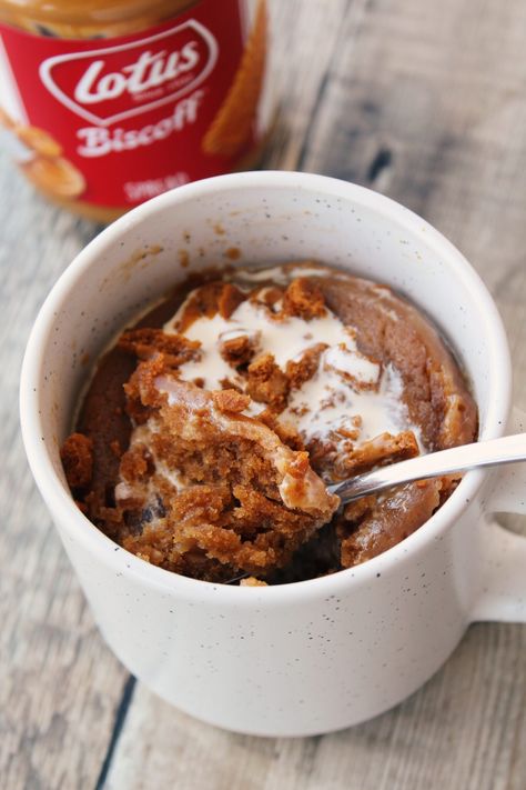 Biscoff Mug Cake | Gina Burgess Biscoff Mug Cake, Healthy Fall Desserts, Sweet Bakes, Vegan Nutella, Vegan Whipped Cream, Comfort Food Recipes Dinners, Mug Recipes, Crunchy Cookies, Fall Dessert Recipes