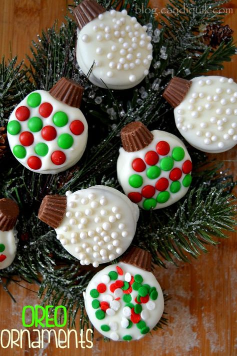 OREO ORNAMENTS are a fun and festive way to transform classic sandwich cookies into edible works of art! #candiquik #christmas #baking Homeschool Kitchen, Oreo Ornaments, Christmas Oreo, Christmas Treats To Make, Christmas Cookies Kids, Xmas Treats, Cookies For Kids, Xmas Cookies, Christmas Sweets