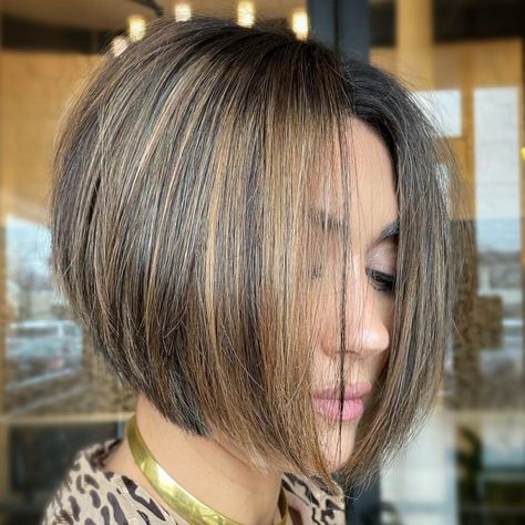 Short Sleek Bob Hairstyles, Hairstyle Ideas For Short Hair, Line Bob, A Line Haircut, Kort Bob, A Line Bob, Line Bob Haircut, Short Hair Highlights, Trendy Bob Hairstyles