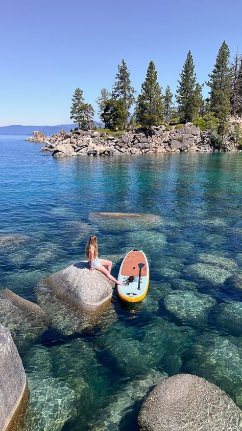 Are you dreaming of the crystal clear, bright blue waters of Lake Tahoe? This 2 day Lake Tahoe Summer Itinerary has everything you need to plan your dream trip! Lake Tahoe Couple Pictures, South Lake Tahoe Summer, Lake Tahoe Itinerary, 30s Birthday, Lake Tahoe Trip, Lake Tahoe Summer, Friend Trip, Tahoe Lake, Tahoe Trip