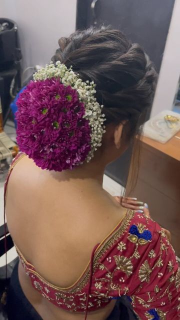 Detailed Hairstyles, Bun With Flowers, Girls Party Hairstyles, Long Hair Bridal, South Indian Wedding Hairstyles, Bridal Hair Decorations, Intricate Braids, Bridal Hairstyle Indian Wedding, Hair Style On Saree