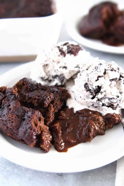 Hot Fudge Pudding Cake {9X13-inch Pan} - Mel's Kitchen Cafe Chocolate Cobbler Recipe, Hot Fudge Pudding Cake, Hot Fudge Pudding, Fudge Pudding Cake, Melted Marshmallow, Fudge Pudding, Brownie Pudding, Baking Therapy, Skillet Brownie