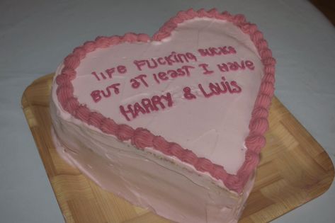 Harry Styles Birthday, Ugly Cakes, Harry Louis, Harry Birthday, Pretty Birthday Cakes, Just Cakes, Love Eat, Love Cake, Pretty Cakes