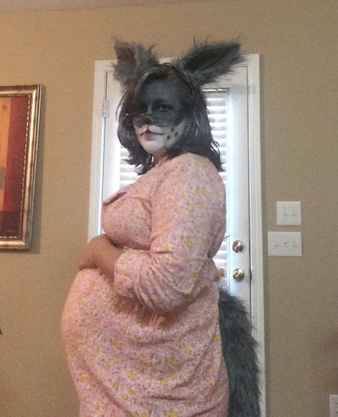 Diy pregnant costume, the big bad wolf Halloween costume. Wolf Costume Diy, Shrek Makeup, Pregnant Costume, Big Bad Wolf Costume, Wolf Halloween Costume, Pregnancy Costumes, The Big Bad Wolf, Wolf Costume, Big Bad Wolf