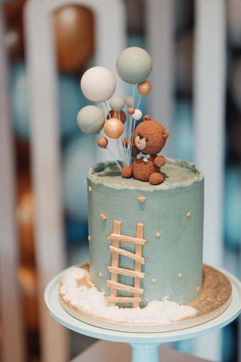 Baby Shower Cakes Neutral, Bear Baby Shower Cake, Gender Neutral Baby Shower Themes, Teddy Cakes, Baby Shower Cake Designs, Half Birthday Cakes, Teddy Bear Cake, Baby Shower Sweets, Bear Baby Shower Theme