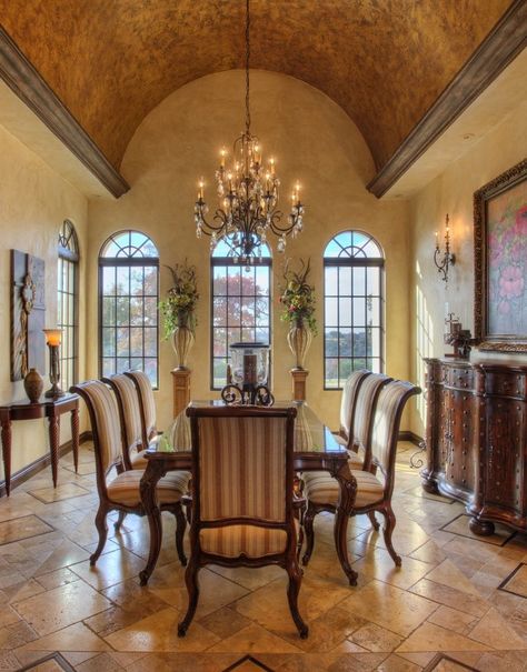 Tuscan Dining Room, Tuscan Interior, Window Placement, Tuscany Home, Tuscan Homes, Tuscany Decor, Barrel Ceiling, Tuscan Home, Tuscan Decor