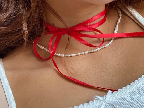 ribbon accessories Ribbon On Neck Outfit, Red Ribbon Outfit, Ribbon Around Neck, Neck Ribbon, Ribbon Necklace Aesthetic, Ribbon Outfit, Diy Ribbon Choker Necklace, Snoopy Costume, Red Ribbon Choker