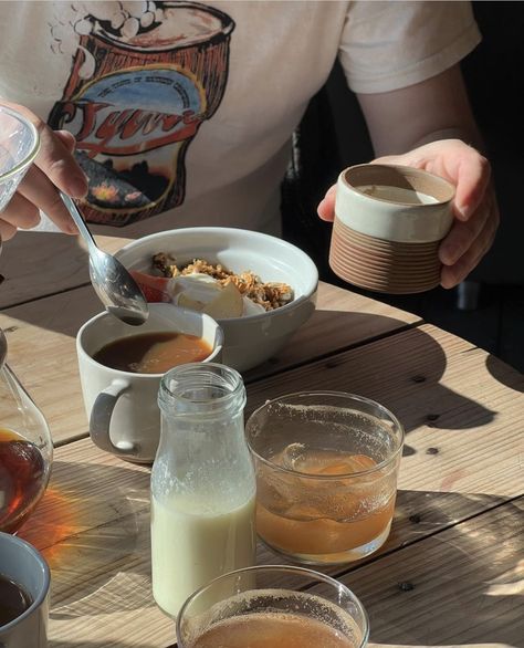 Making Breakfast Aesthetic, Breakfast Astethic, Making Breakfast, Breakfast Aesthetic, Healthy Foodie, Love Eat, Food Is Fuel, Pretty Food, Bon Appetit