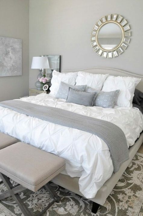 White Comforter Bedroom, White Bedroom Decor, Neutral Bedrooms, Apartment Decoration, Bedroom White, White Bed, White Comforter, Woman Bedroom, Comfortable Bedroom