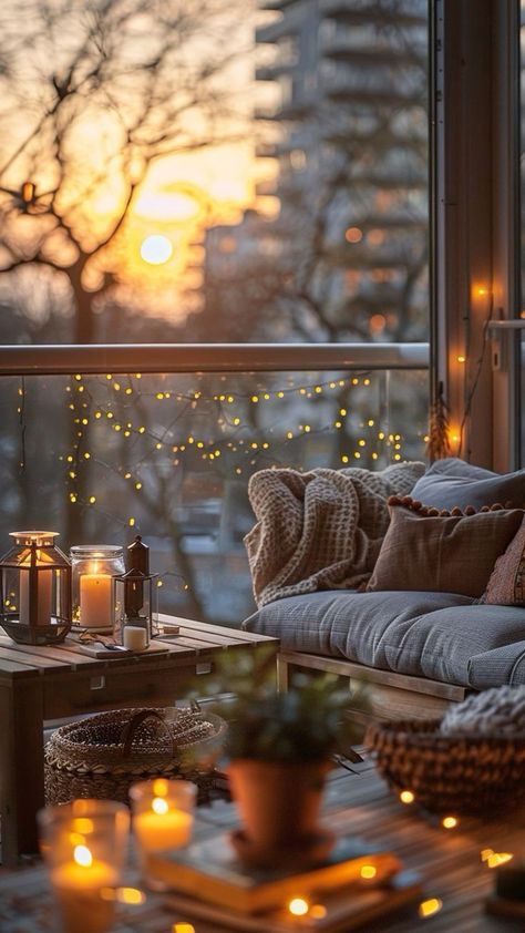 Candles Romantic, Moody Bedroom Ideas, Cozy Porch, Cozy Balcony, Amber Candle, Minimalist Candles, Moody Bedroom, Cozy Candles, Iphone Wallpaper Fall