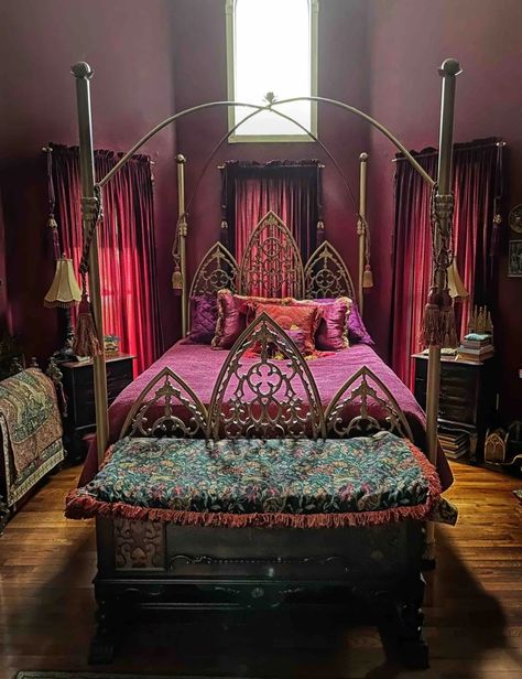 Whimsy Goth Bedroom, Room Bedroom Ideas, Goth Room, Goth Bedroom, Whimsy Goth, Dark Home Decor, Dreamy Room, Bedroom Wall Decor, Dream Room Inspiration