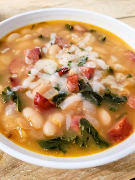 Portuguese Bean Soup, Vancouver Rain, Portuguese Soup, Spanish Soup, Portuguese Sausage, Gumbo Soup, White Bean Recipes, Beans And Sausage, White Bean Soup