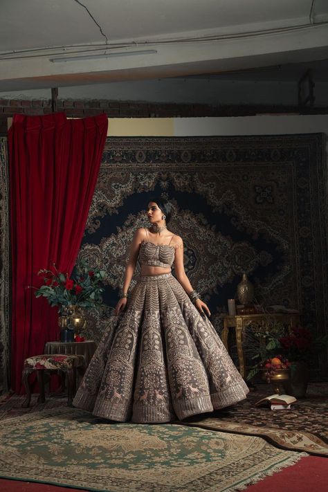 Mink grey structured lehenga by Rachit Khanna Rachit Khanna, Latest Bridal Lehenga, Wedding Register, 2000s Fashion Outfits, Indian Wedding Dress, Popular Wedding, Bridal Lehenga, 2000s Fashion, Lehenga Choli